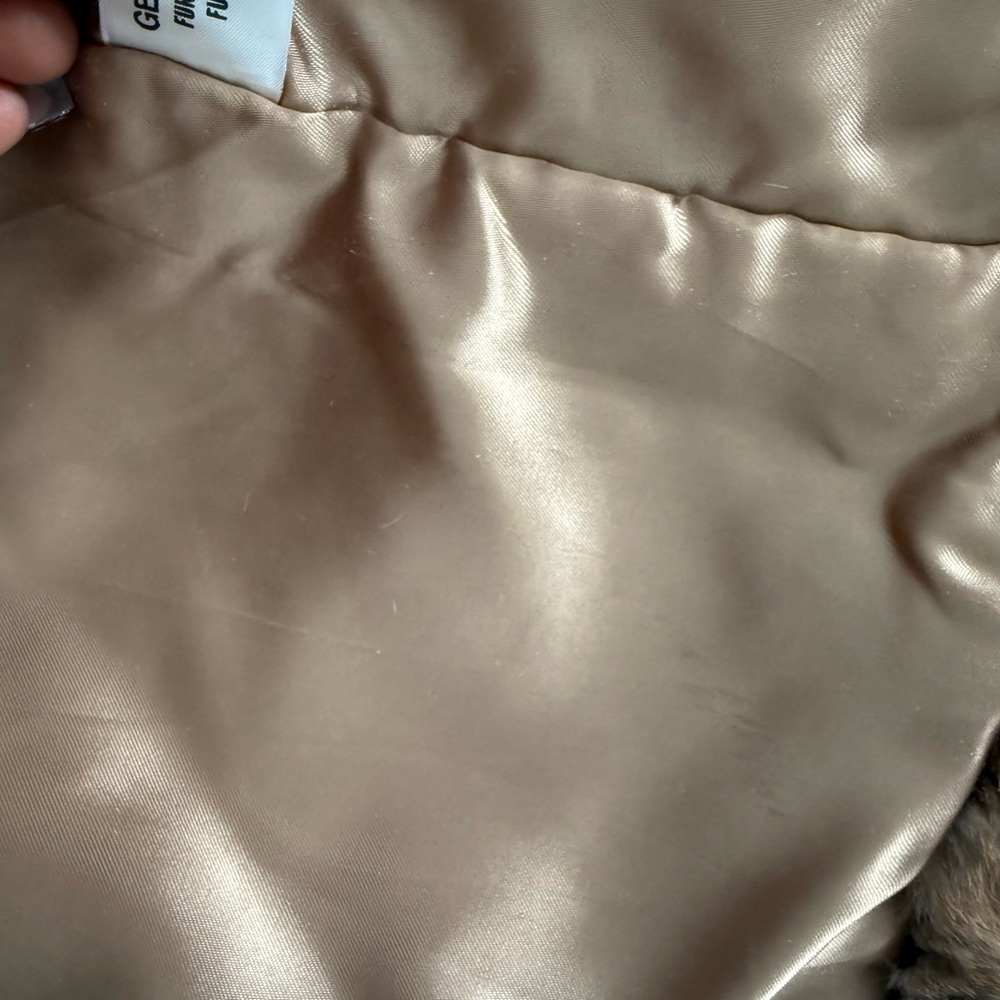 100% Rabbit Fur Coat - Picture 6 of 7